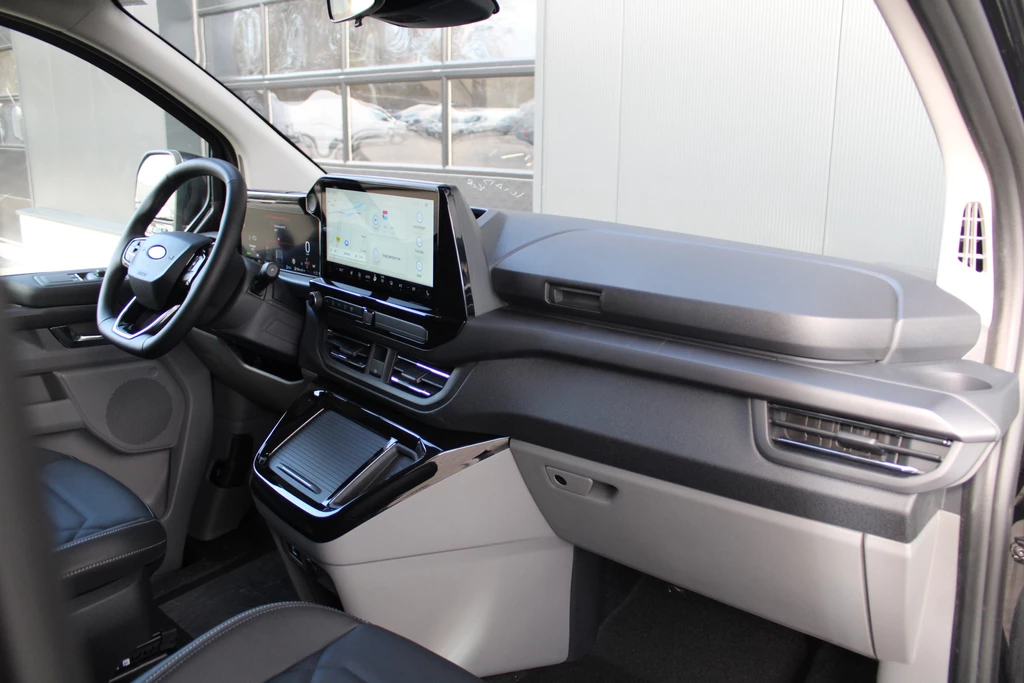 Ford Tourneo Custom – foto 38