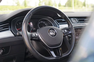 Volkswagen Passat – thumbnail 8