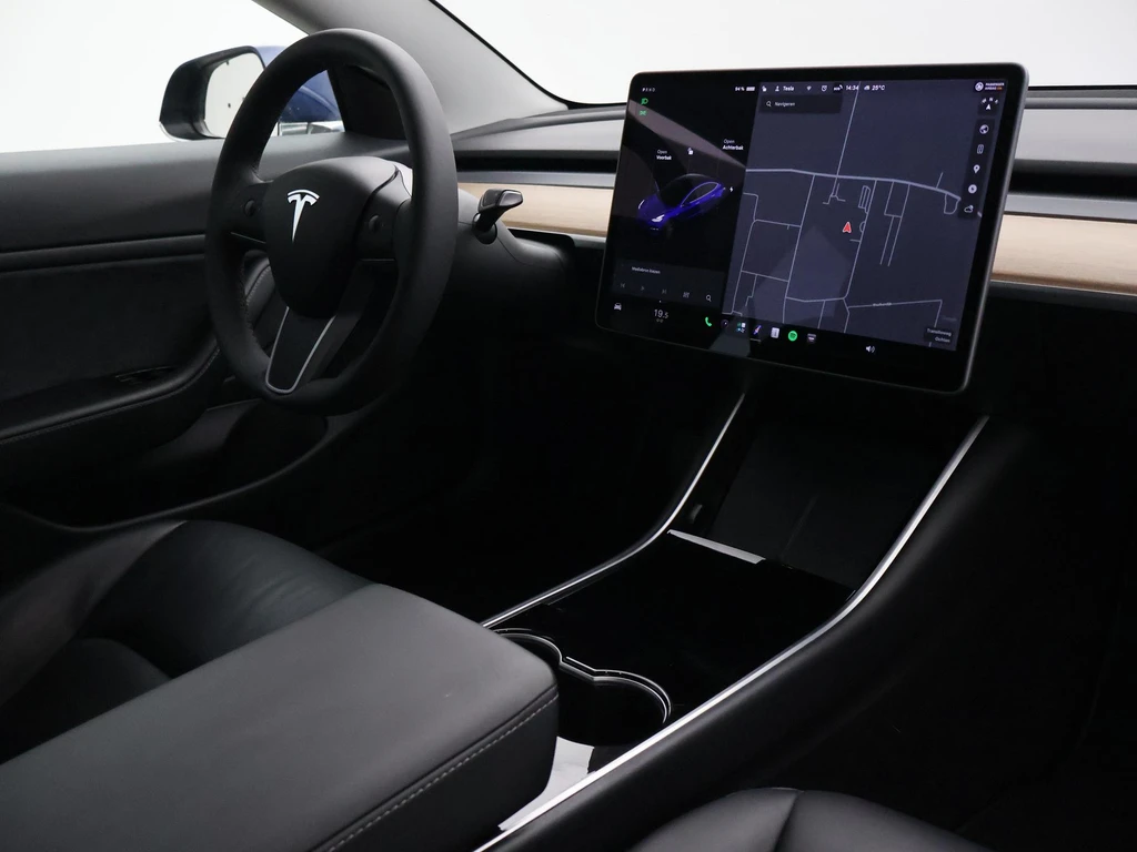 Tesla Model 3 – foto 9