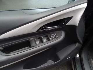 Opel Ampera-e – thumbnail 11