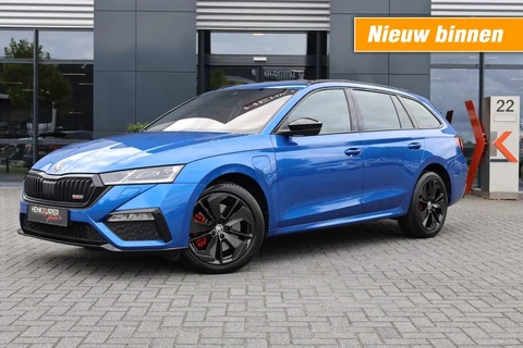 Škoda Octavia Combi 1.4 TSI RS iV 245pk/ Sportstoelen elektr./Panodak/ ACC/ Navi/ Head-up/Camera/App-Conn./Canton