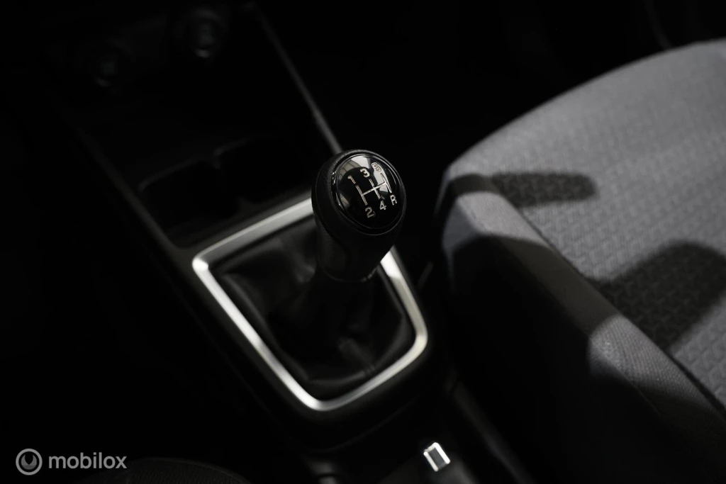 Suzuki Swift – foto 25