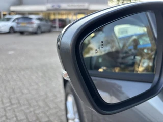 Ford Kuga – thumbnail 8