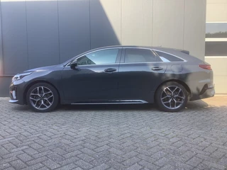Kia ProCeed – thumbnail 3
