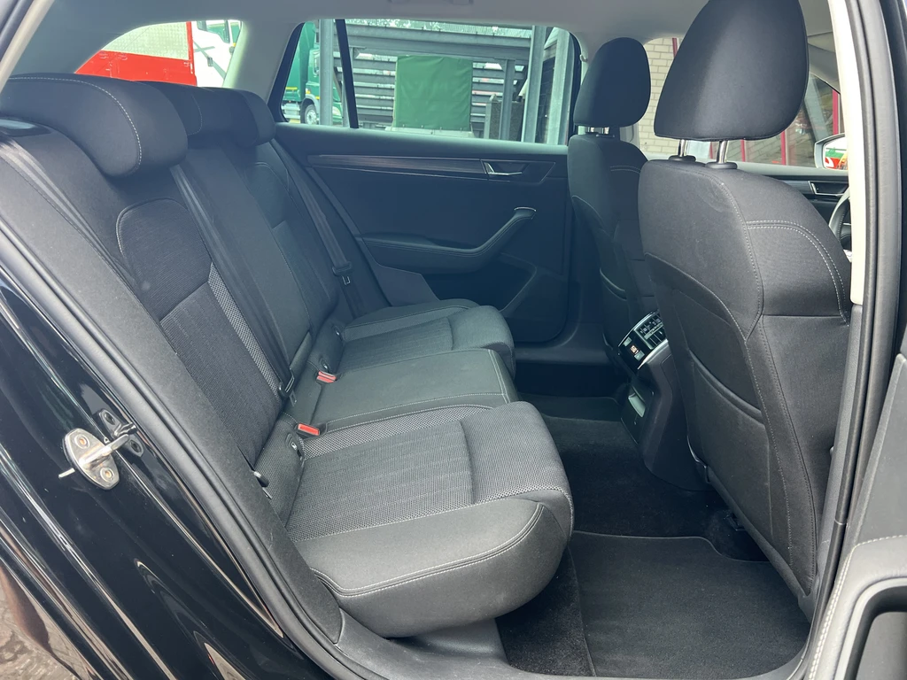 Škoda Superb – foto 39