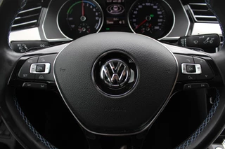 Volkswagen Passat – thumbnail 32