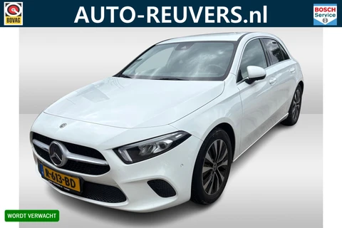 Mercedes-Benz A-Klasse 220 4MATIC Premium / LED / Navi / Camera / LMV