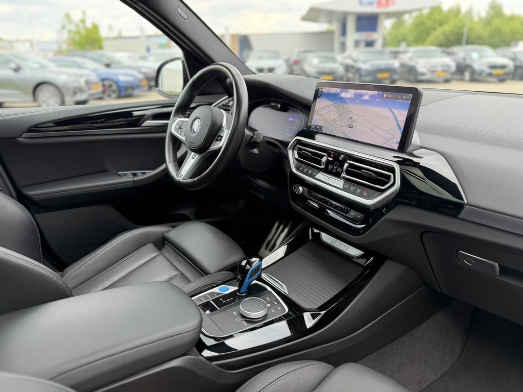 BMW iX3 – foto 12
