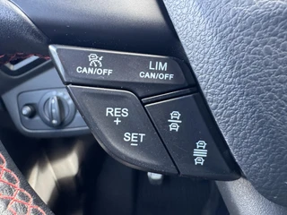 Ford Kuga – thumbnail 25