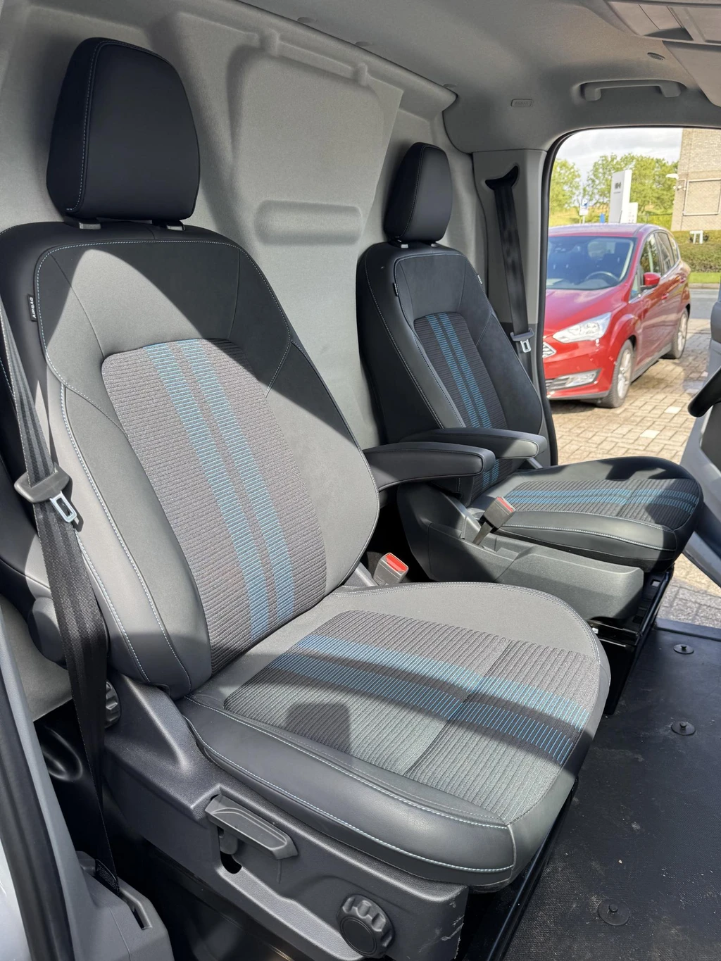 Ford E-Transit Custom – foto 11