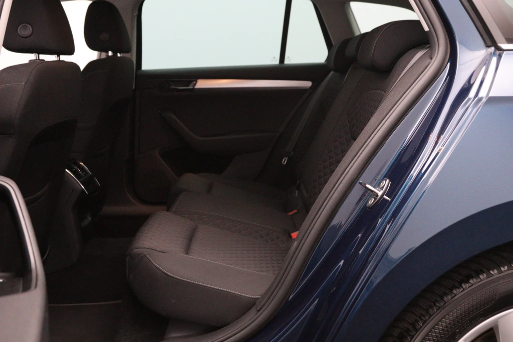 Škoda Superb – foto 16