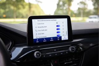 Ford Kuga – thumbnail 22