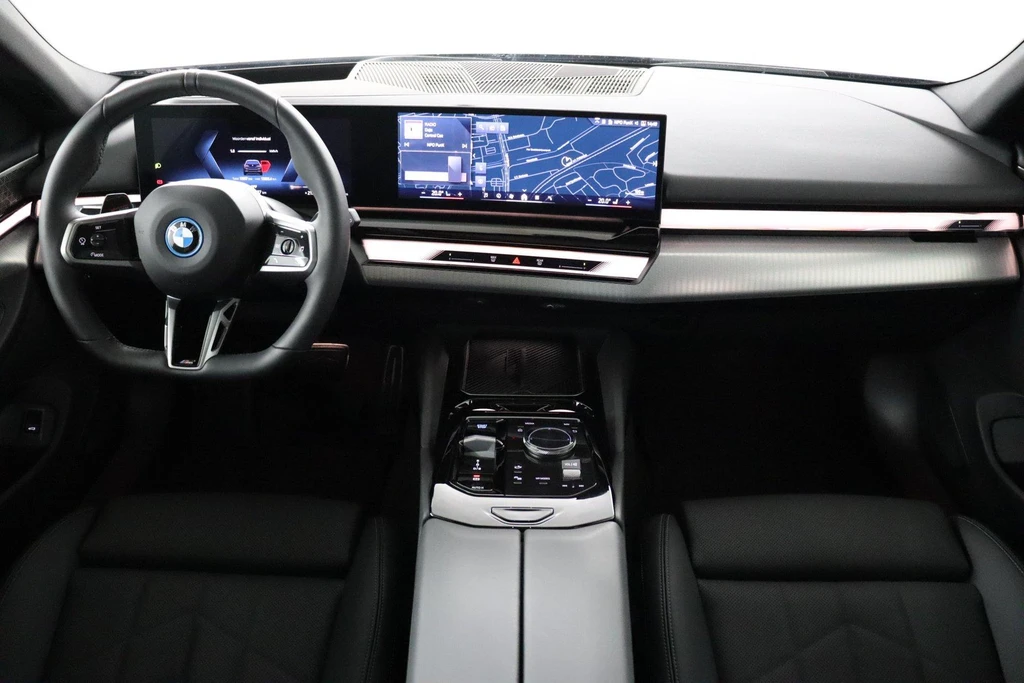 BMW i5 – foto 10