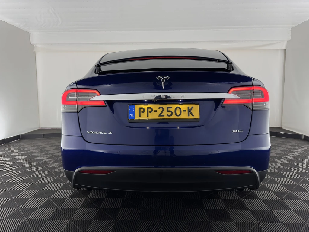 Tesla Model X – foto 4