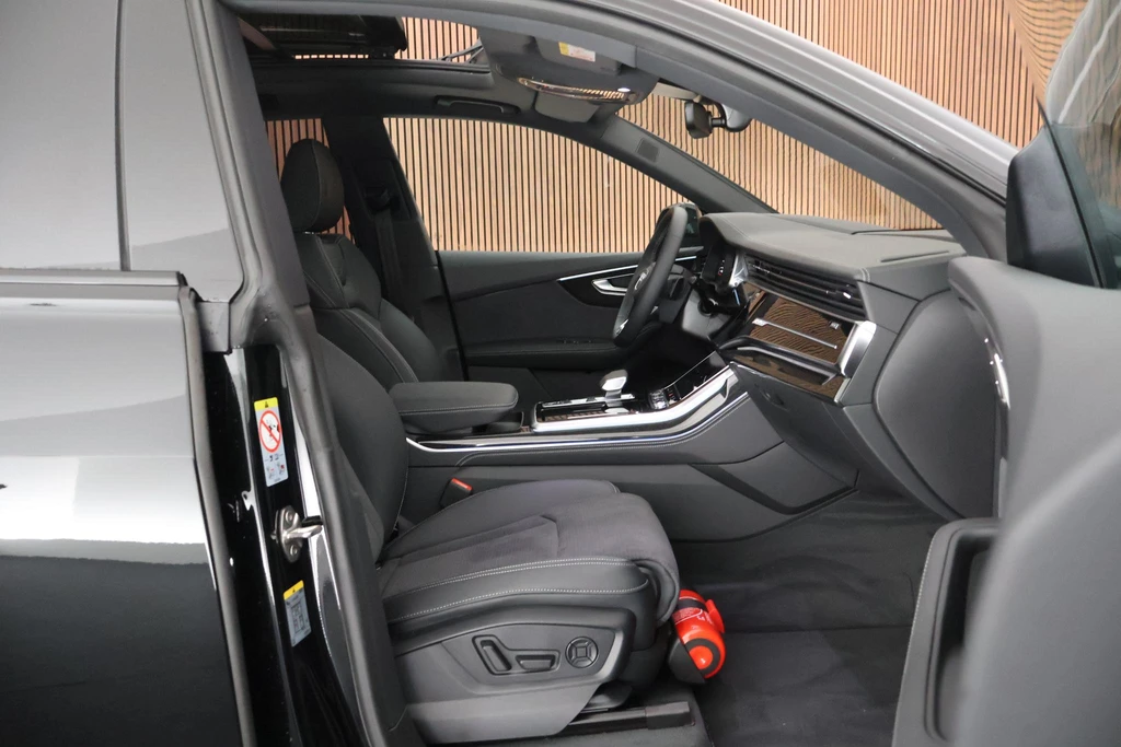 Audi Q8 – foto 17