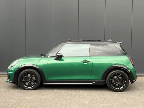MINI Cooper S 2.0 JCW Pano ACC HUD Camera H/K JCW-stoel incl. memory+massage