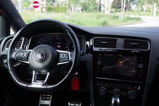 Volkswagen Golf – thumbnail 10