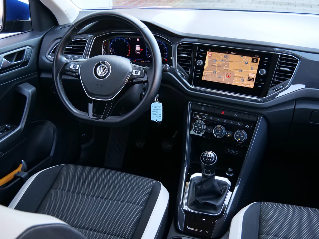 Volkswagen T-Roc – foto 11