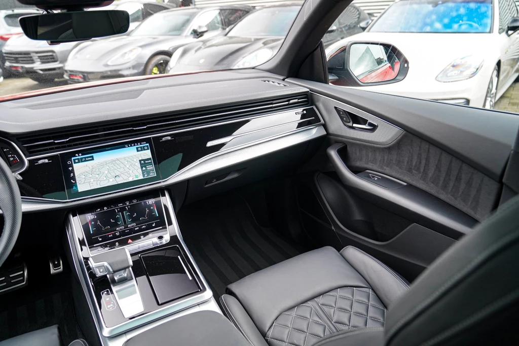 Audi Q8 – foto 30
