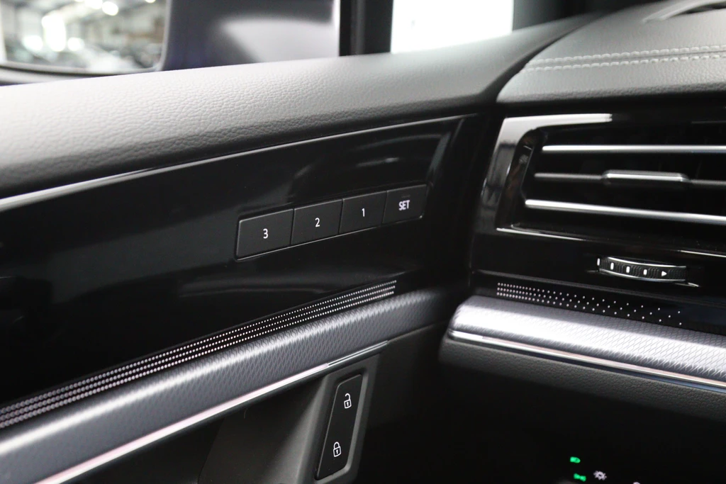 Volkswagen Touareg – foto 18