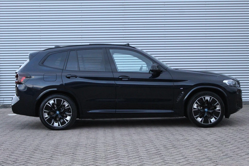 BMW iX3 – foto 10