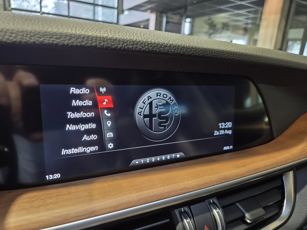 Alfa Romeo Stelvio – foto 23