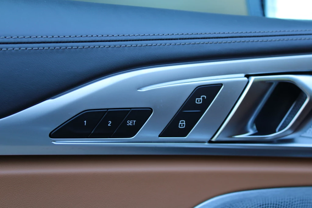 BMW 8 Serie – foto 28