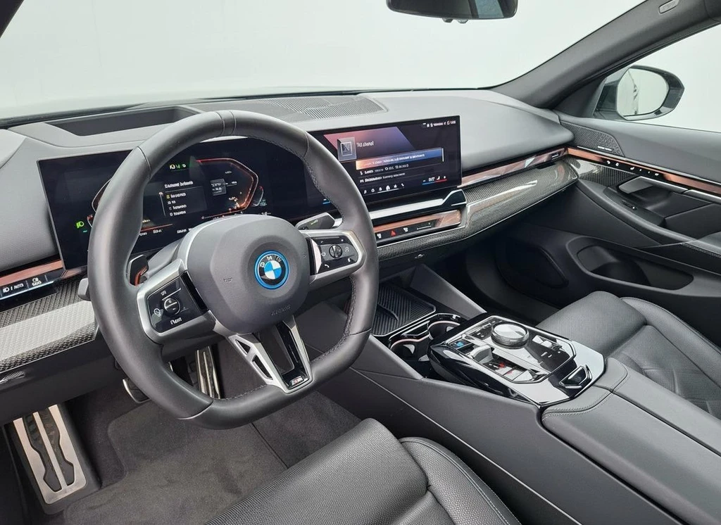 BMW i5 – foto 20