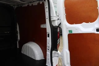 Ford Transit Custom – thumbnail 31