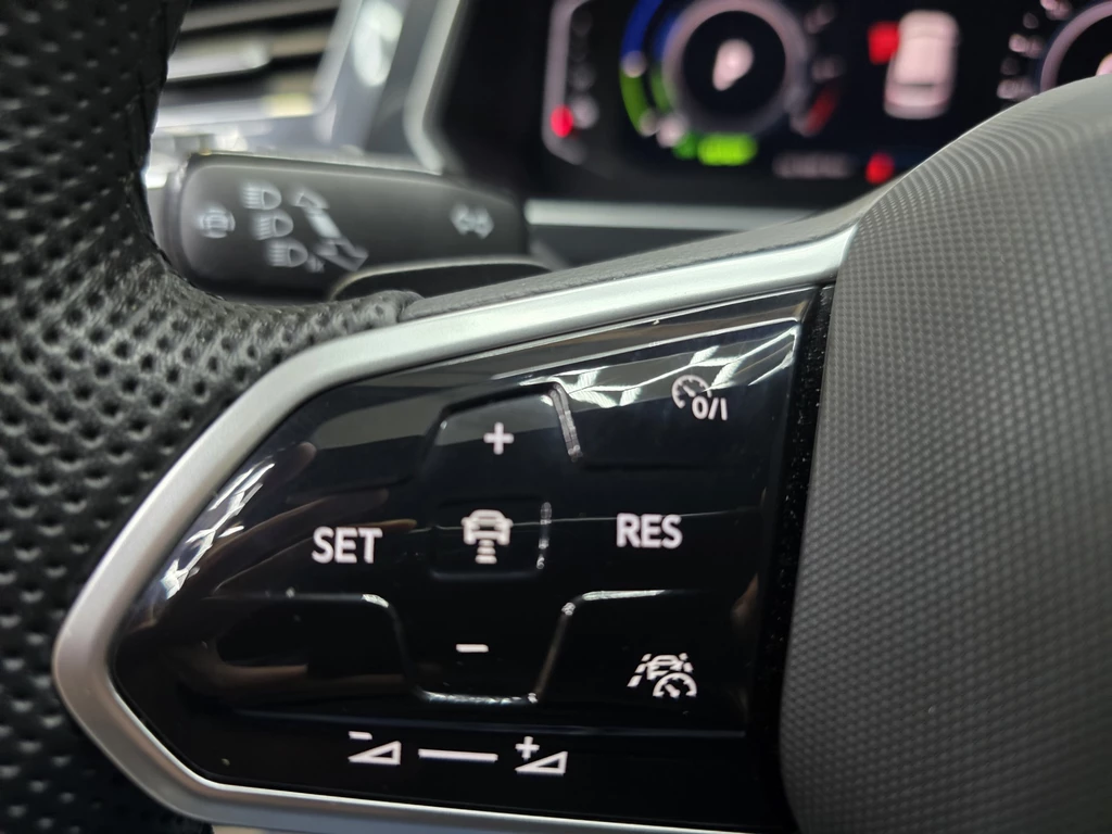 Volkswagen Tiguan – foto 15
