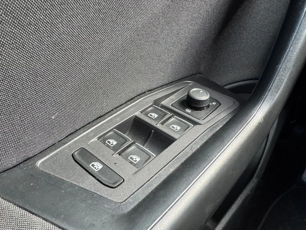 Volkswagen T-Roc – foto 15