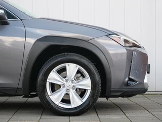 Lexus UX – thumbnail 14