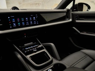 Porsche Cayenne – thumbnail 25