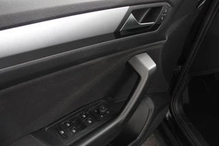 Volkswagen T-Roc – thumbnail 13