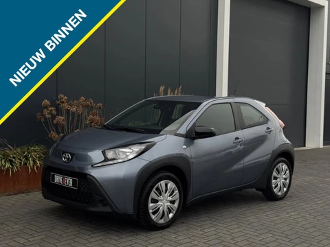 Toyota Aygo X 1.0 VVT-i | Automaat | Camera | LED | NAVI