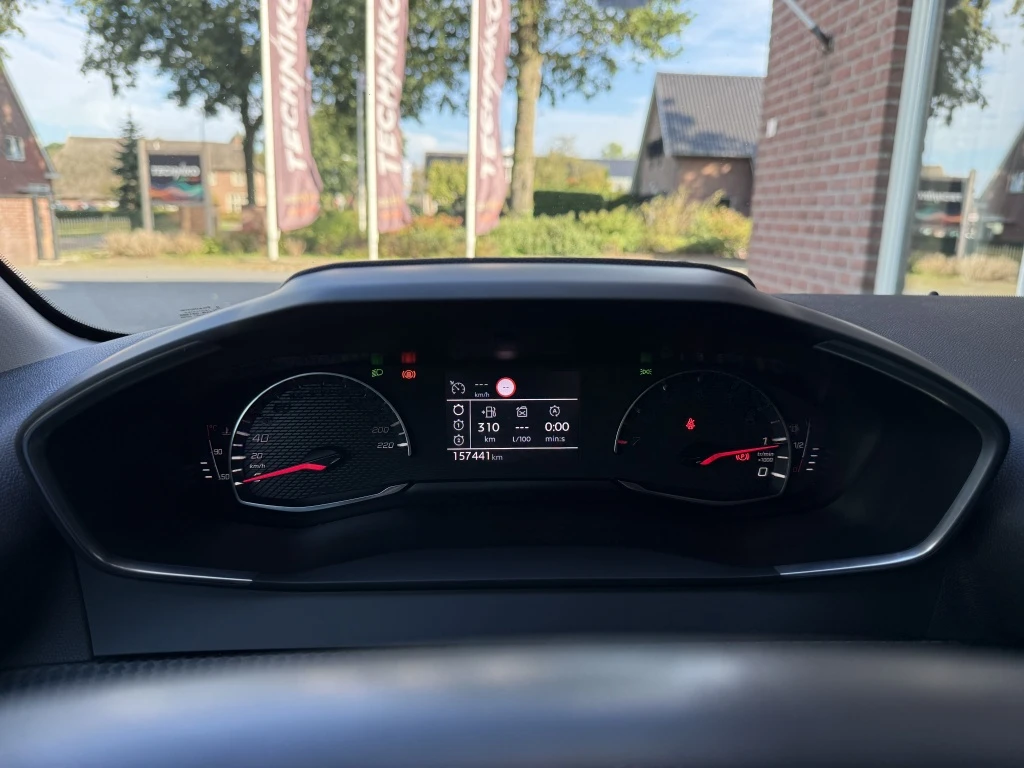 Peugeot 208 – foto 16