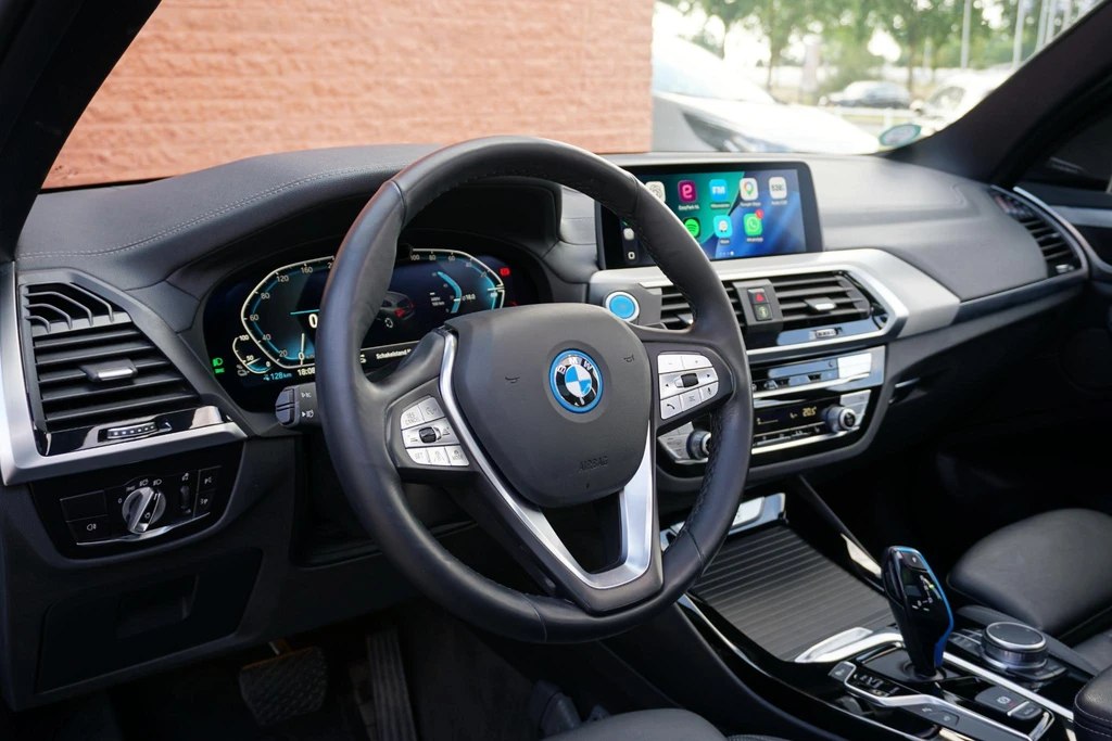 BMW iX3 – foto 18