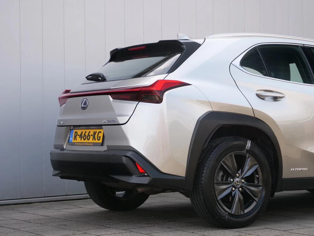 Lexus UX – foto 6