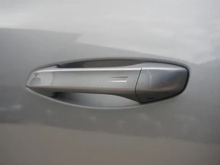 Peugeot e-308 – thumbnail 9