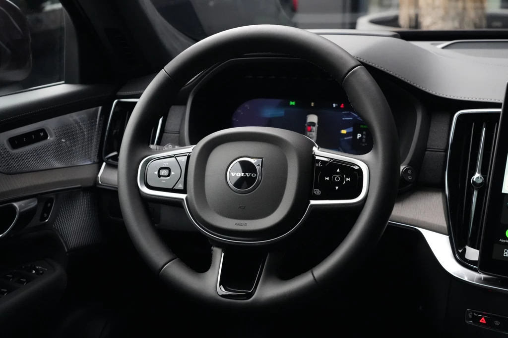 Volvo XC90 – foto 9