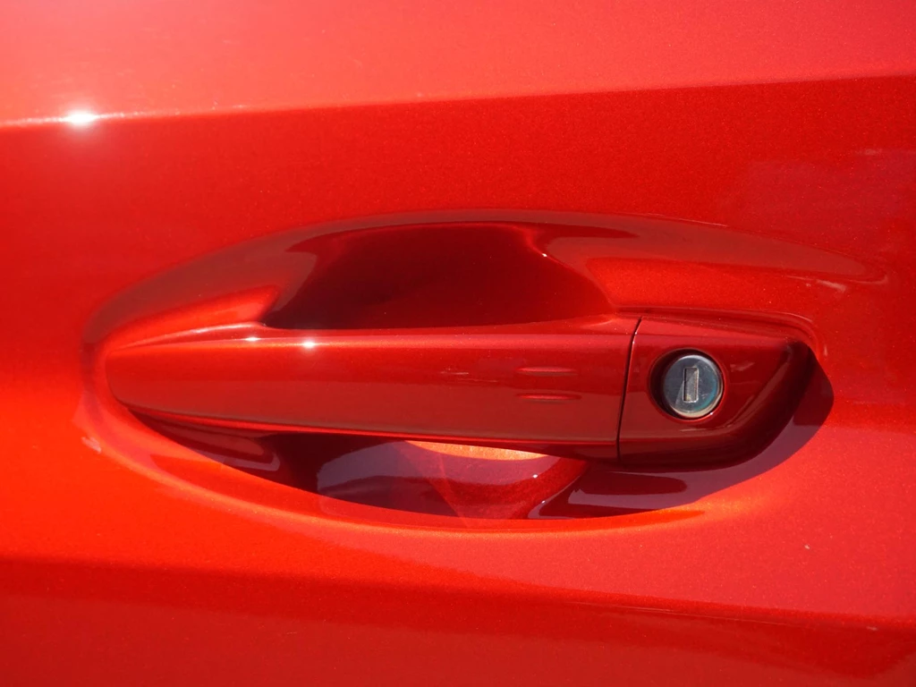 Peugeot 208 – foto 8