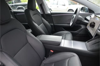Tesla Model 3 – thumbnail 7