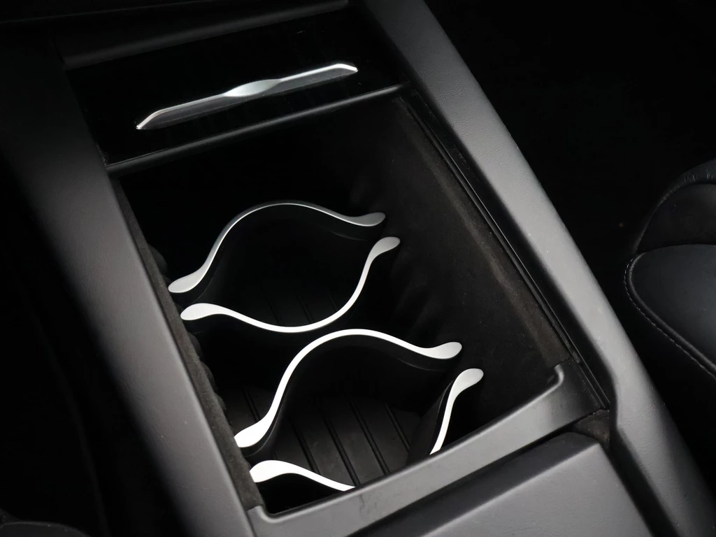 Tesla Model X – foto 72