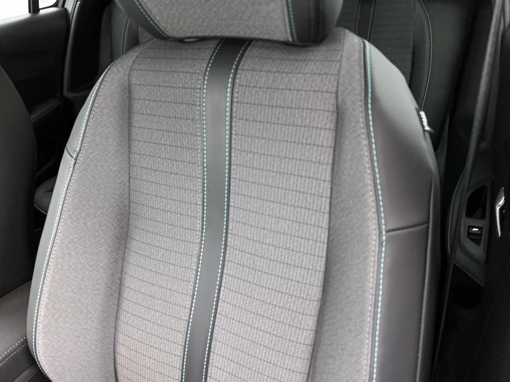 Peugeot 208 – foto 19