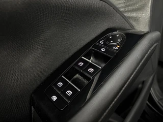 Mazda 3 – thumbnail 16