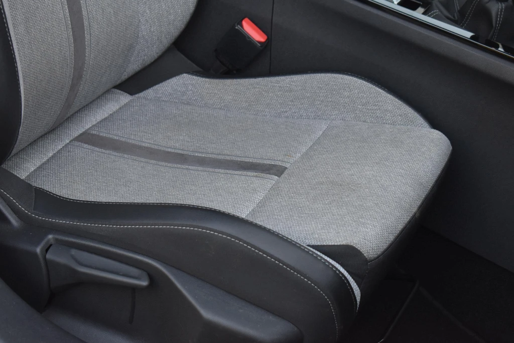 Opel Astra – foto 28