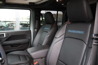 Jeep Wrangler – thumbnail 16