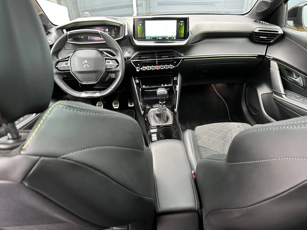 Peugeot 208 – foto 19