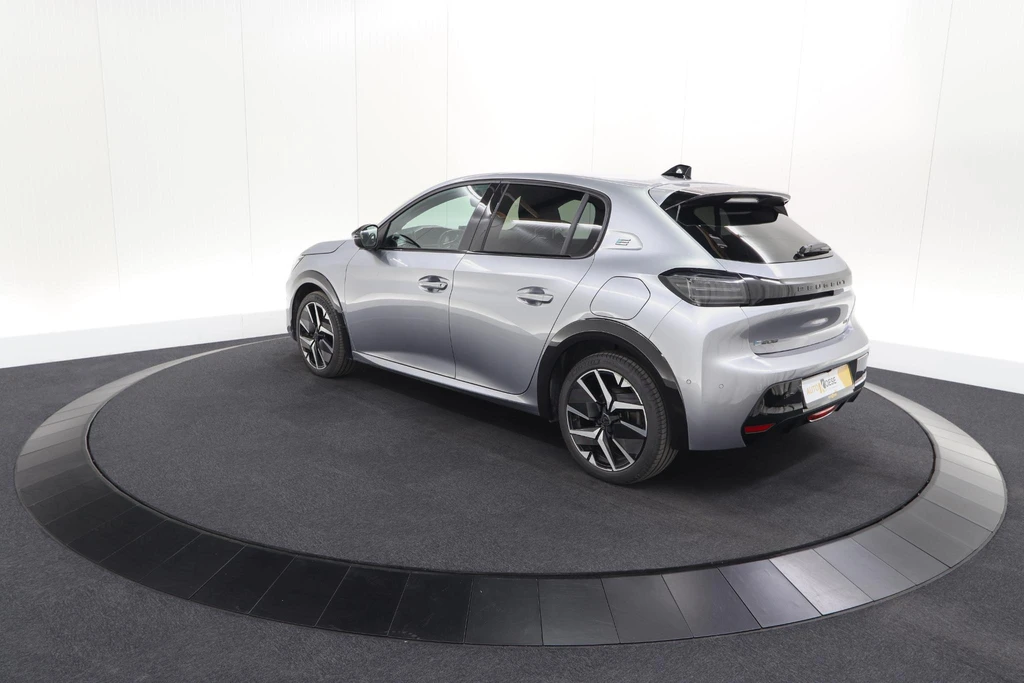 Peugeot e-208 – foto 8