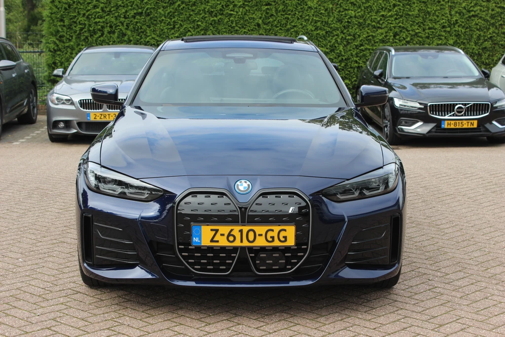 BMW i4 – foto 9